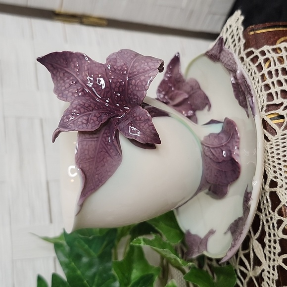 👉*VERY RARE VINTAGE* FRANZ PORCELAIN BASIL TEA CUP & SAUCER SET ~EXCELLENT COND - Picture 1 of 13